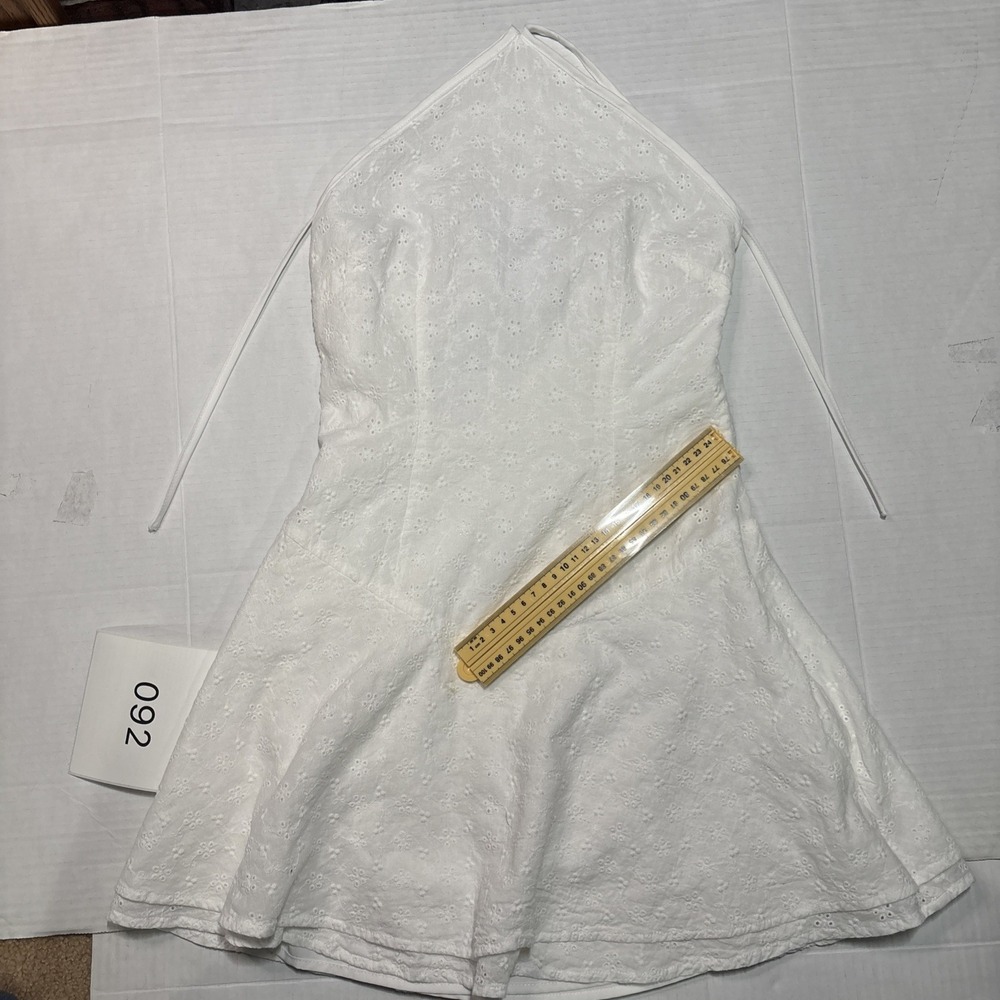 Princess Polly Flowerchild Halter Mini Dress White Eyelet Cotton US 2 NWT Flaw - Picture 8 of 14